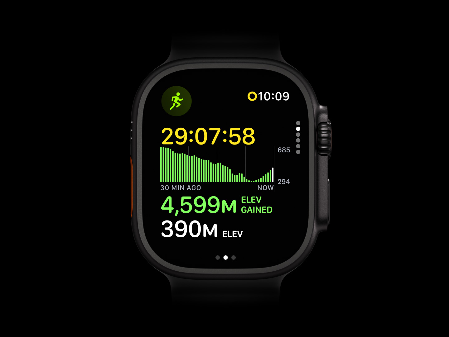 Apple Watch Ultra 4, pouzdro z černého titanu, na zadní straně zdravotní snímače se zářícími zelenými LED diodami