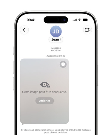 iPhone affichant la fonctionnalité Sécurité des communications avertissant de la présence de contenus potentiellement sensibles sur un compte Enfant.